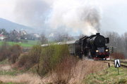 06.04 Pociąg specjalny z parowozem Ty42-107 pomiędzy Męcina a Męcina Podgórze
